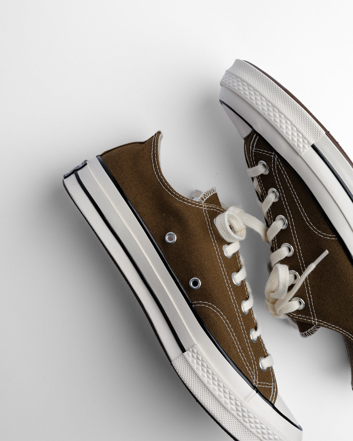 Converse Chuck 70 Canvas Unisex Low Top Shoe Ox Bog Down/Egret/Black