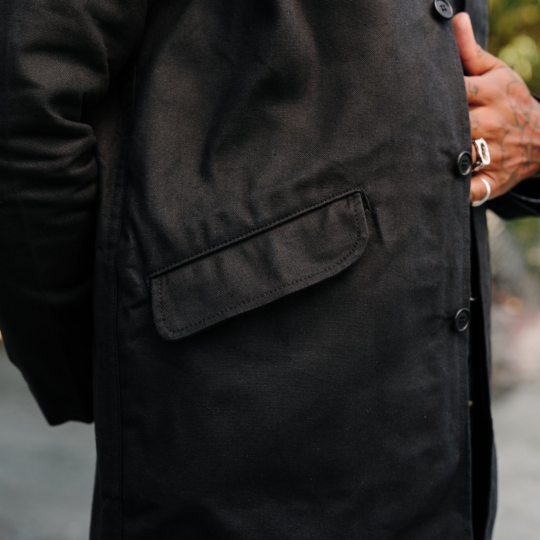 Rogue Territory Dry Wax Canvas Trench Coat Black