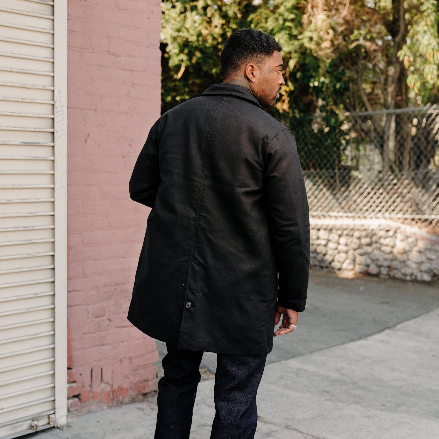 Rogue Territory Dry Wax Canvas Trench Coat Black