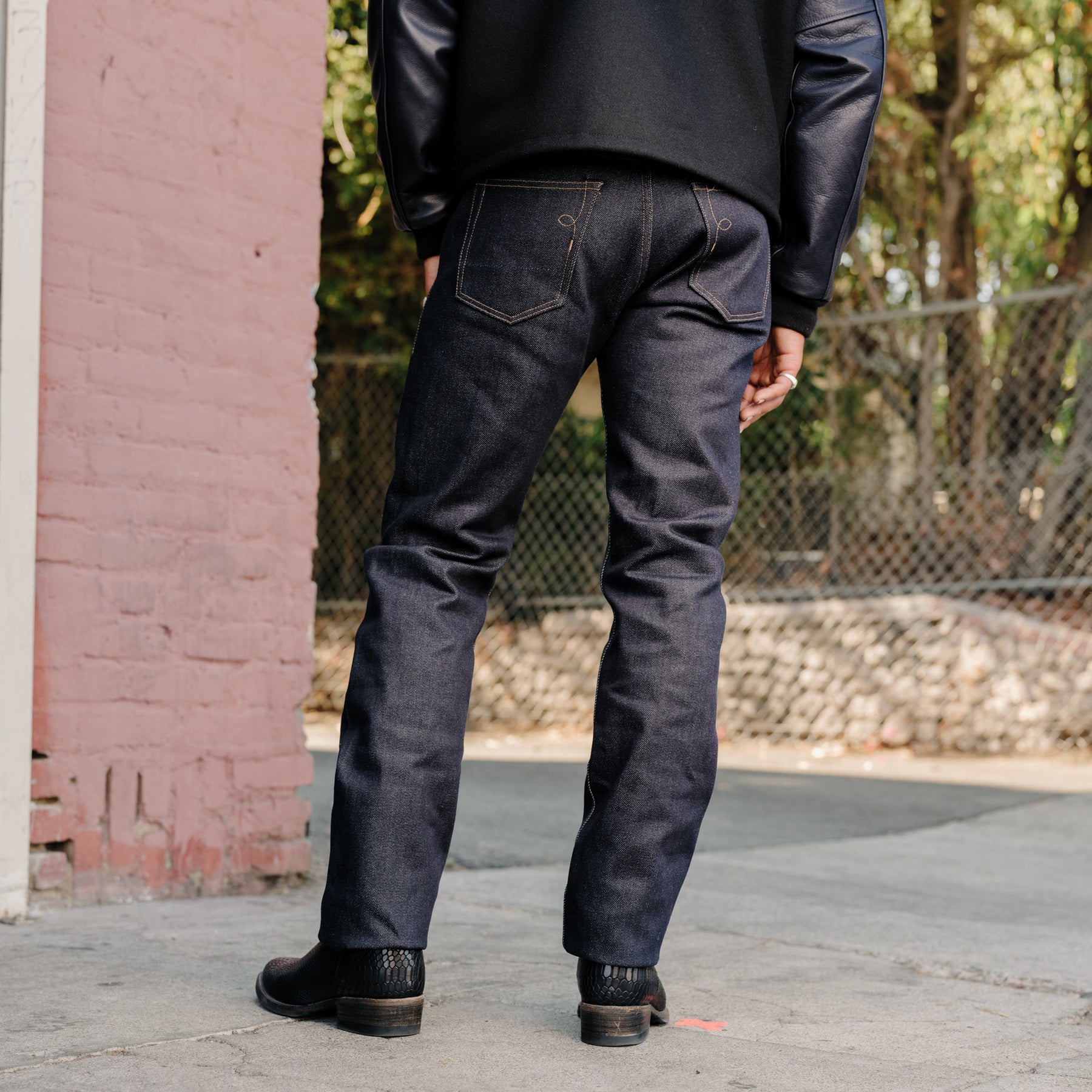 Rogue Territory 22oz Stanton Indigo