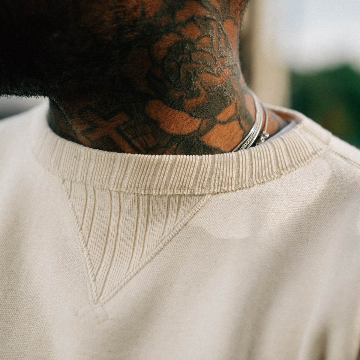 Full Count 3741-23 Double V Set in Sleeve Mother Cotton Ecru