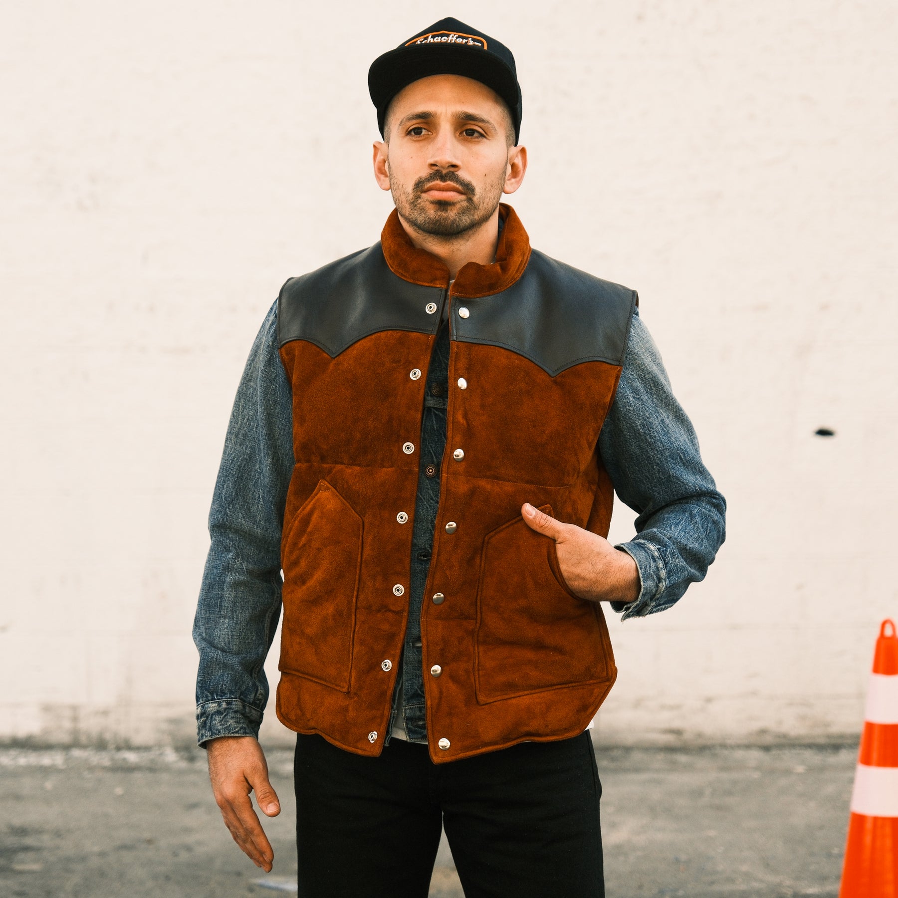 Double Helix Old Toy Vest Brown/ Brown