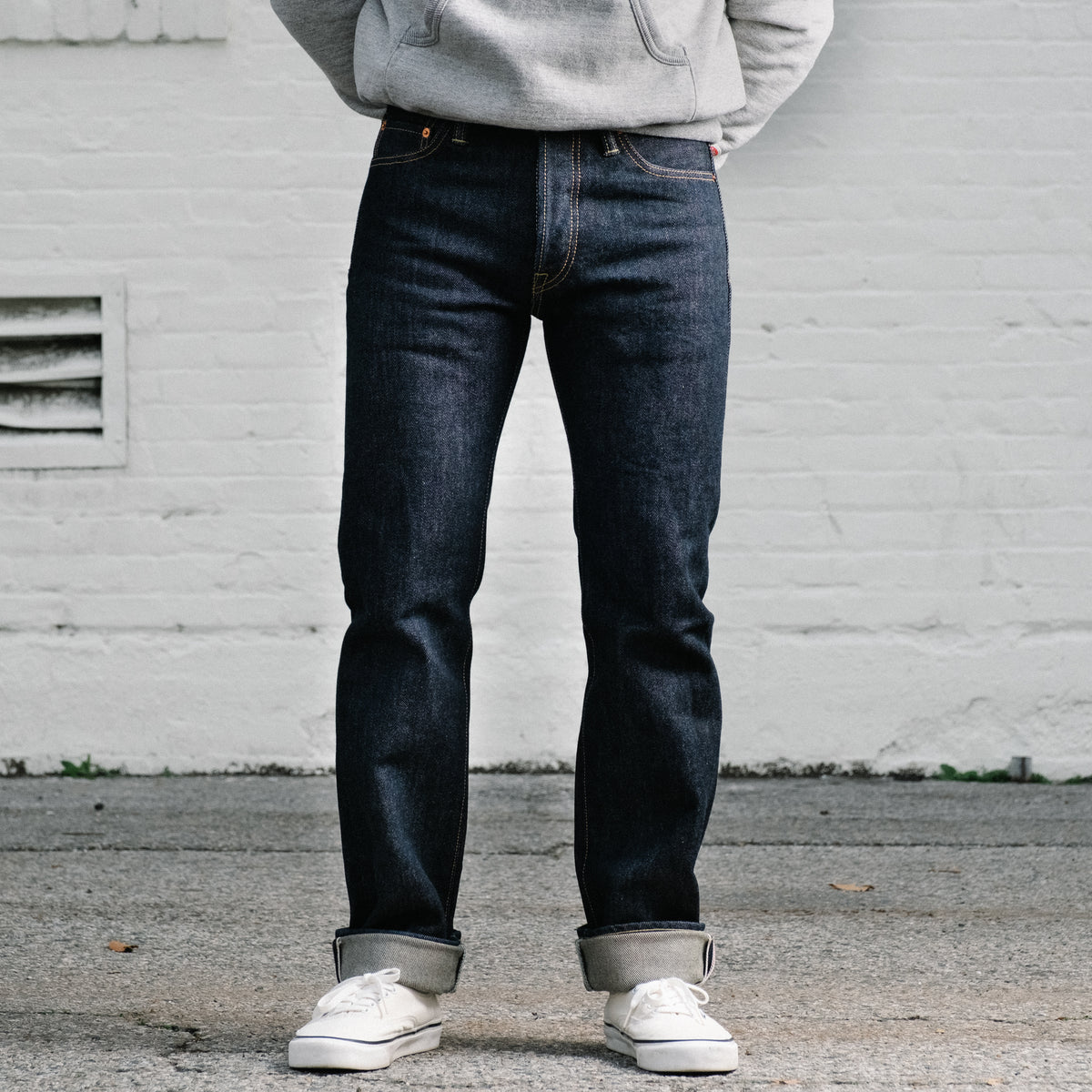 Iron Heart - 21oz Indigo Selvedge Slim Straight Denim