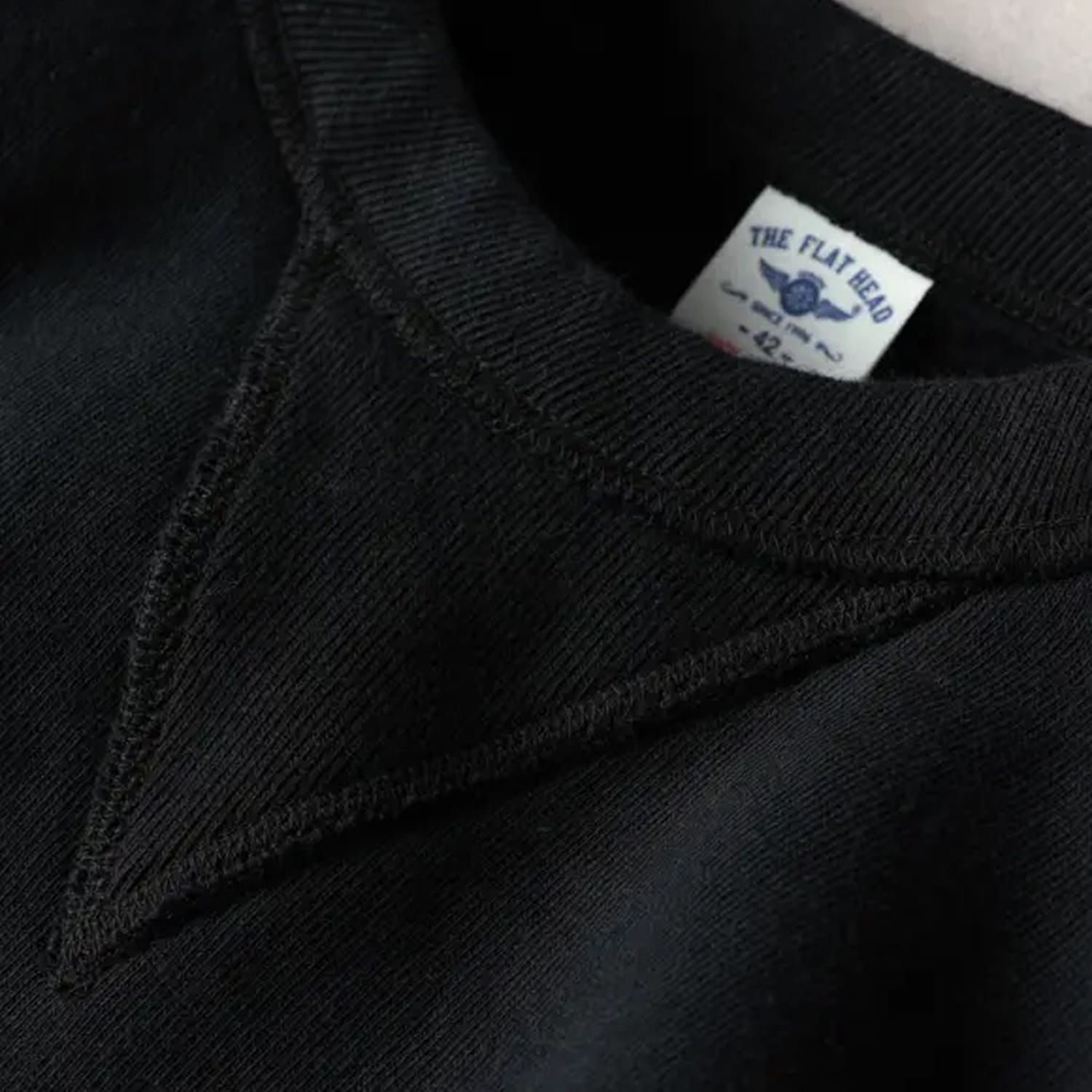 Flat Head FN-SWC-301 Loopwheel Crewneck Sweatshirt Black