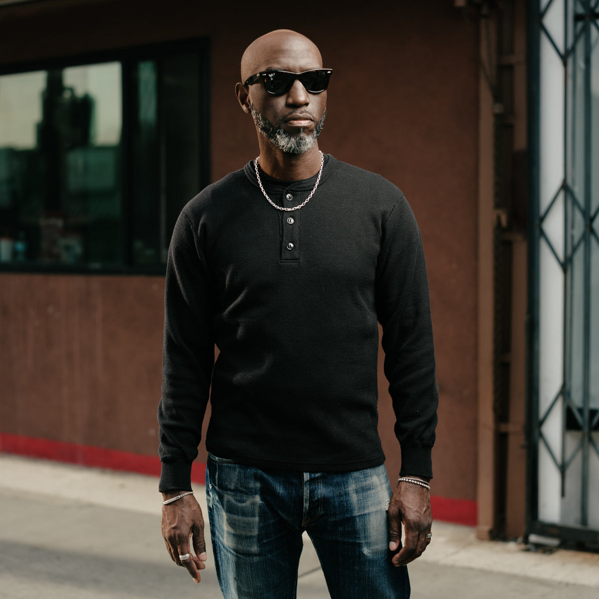 The Flat Head Henley Neck Thermal Black