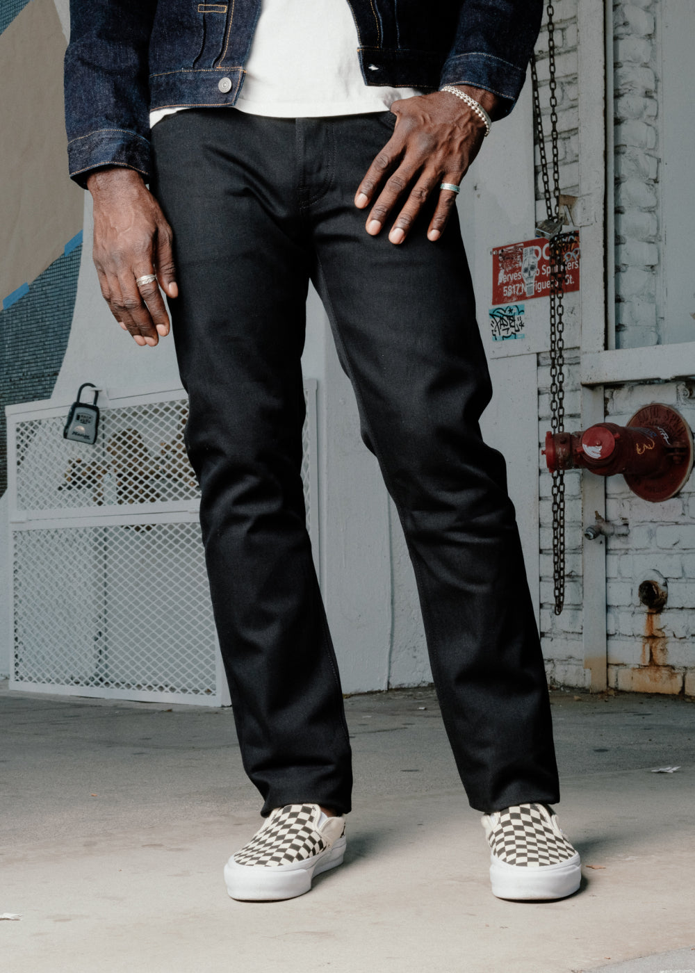 Man wearing RGT 11oz Stealth Stantons