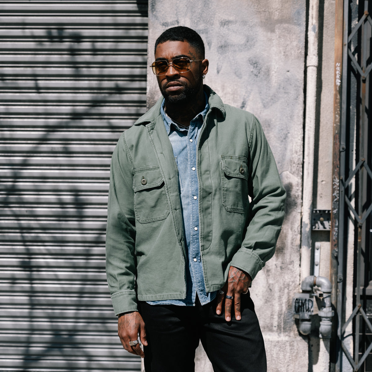 Imogene + Willie Military Shirt Jacket in Fatigue Green