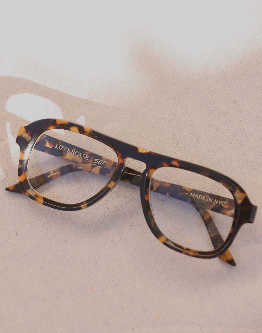 Hustler optical glasses in tortoise